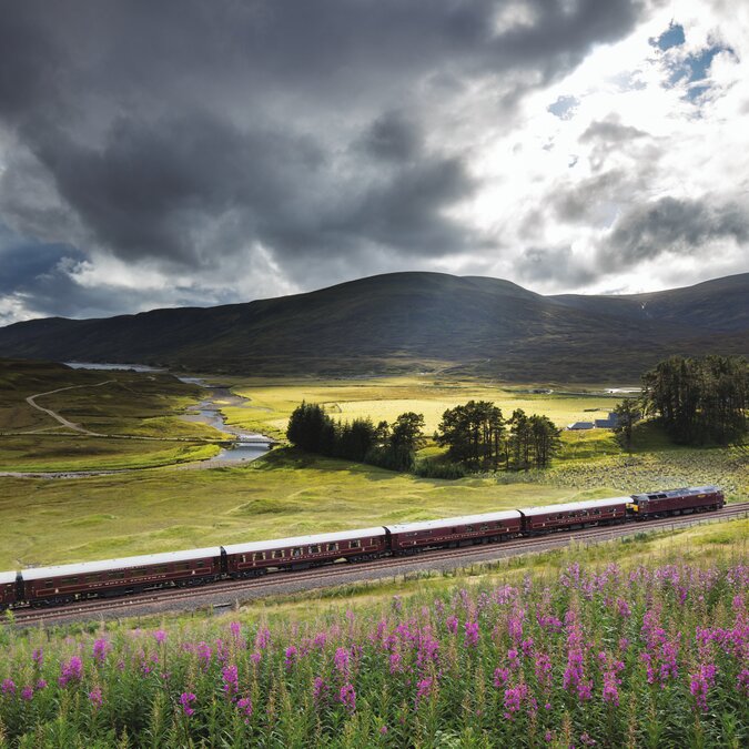 The Royal Scotsman in the Highlands | © Belmond l David Noton The Royal Scotsman in the Highlands | © Belmond l David Noton