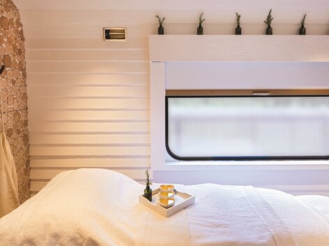 Spa Trolley Royal Scotsman | © Belmond