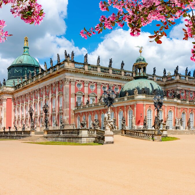 New Palace in Sanssouci Park, Potsdam | © Shutterstock 2021879555
