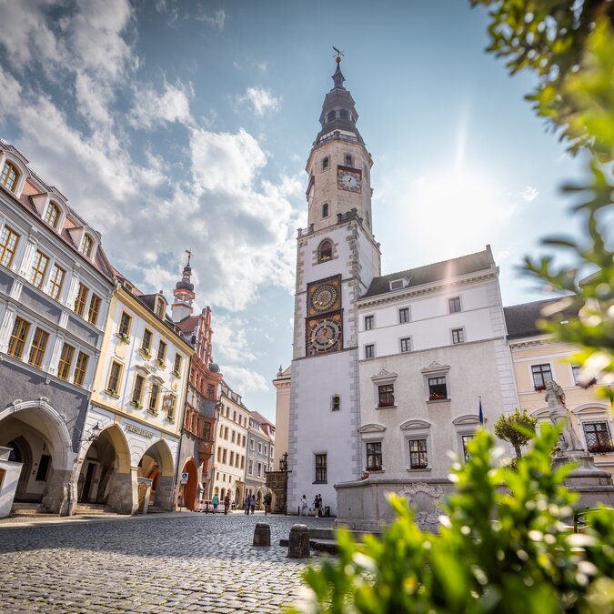 Vue de la place du marché sur de fiers bâtiments de la ville de Görlitz | © Philipp Herfort Photography