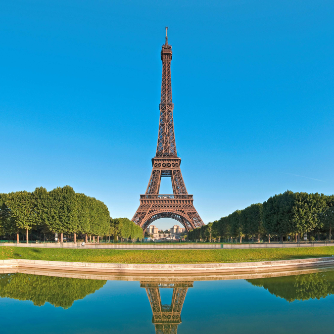 Eiffel Tower | © Shutterstock 155638607