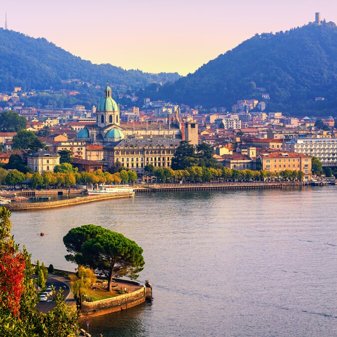 View of Como and Lake Como | © Shutterstock 1184982118